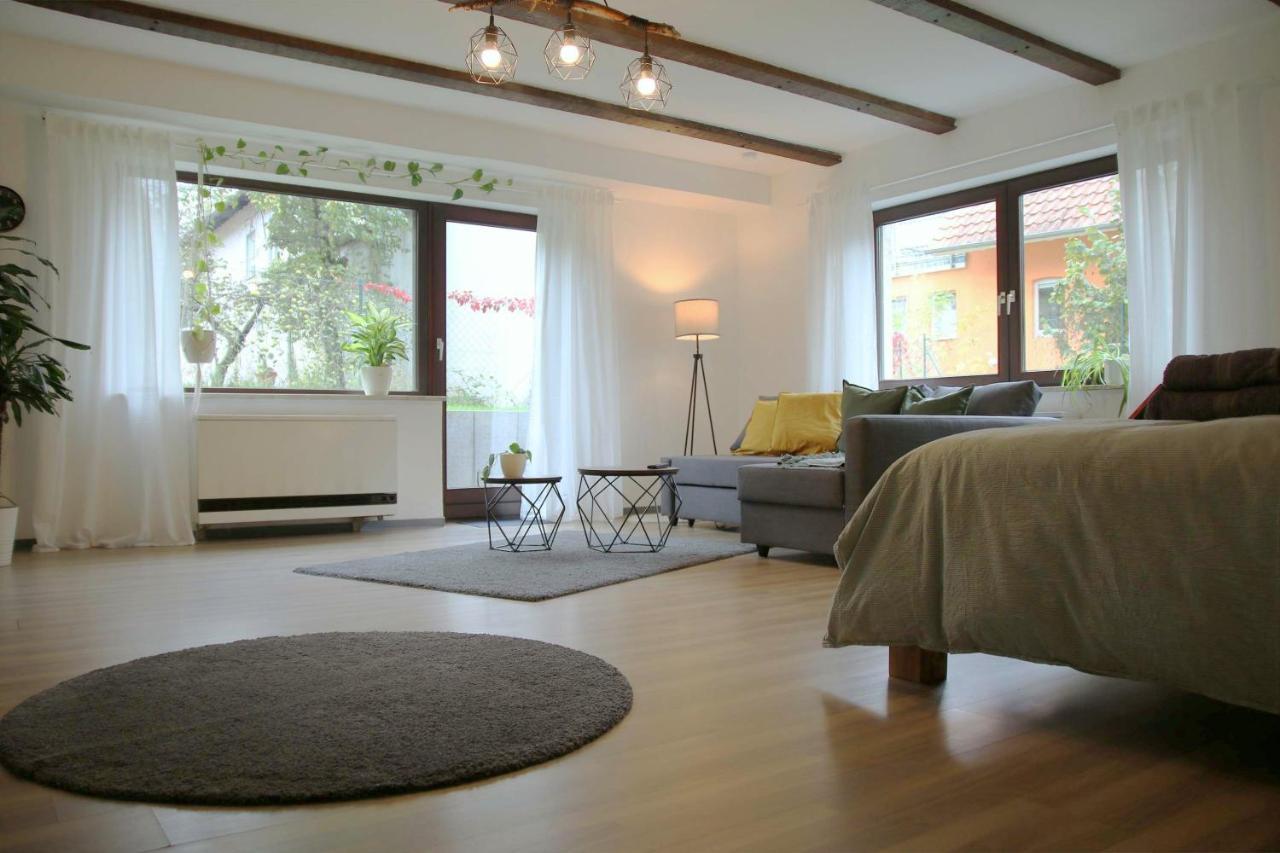Studio-Apartment Mit Garten, Parkplatz & Kueche ออฟเฟนบูร์ก ภายนอก รูปภาพ